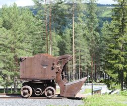 17 gamle kaste-laste maskiner